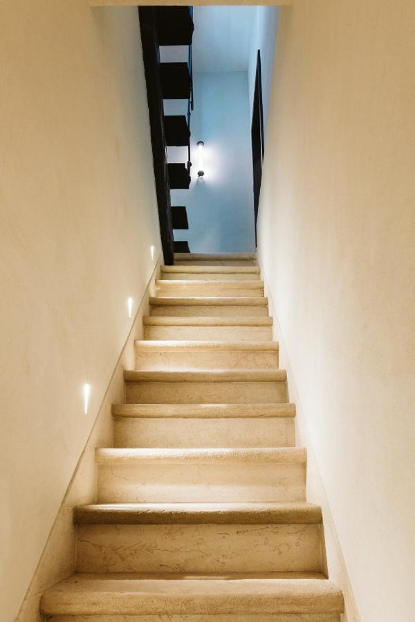 The Harbour - Luxury Living Bed & Breakfast Trani Exterior photo